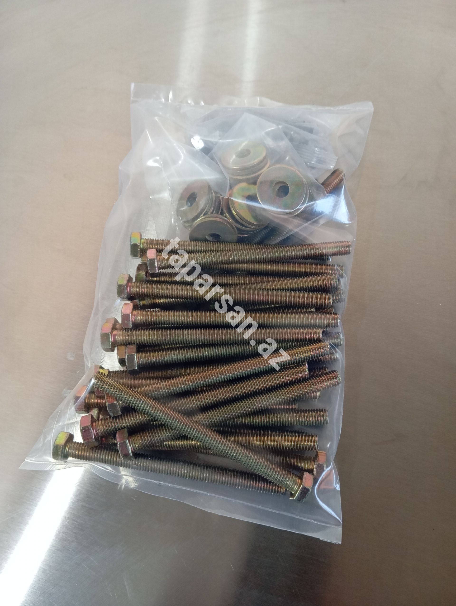 Bolt Dəsti M10×100mm (şayba və qayka ilə)