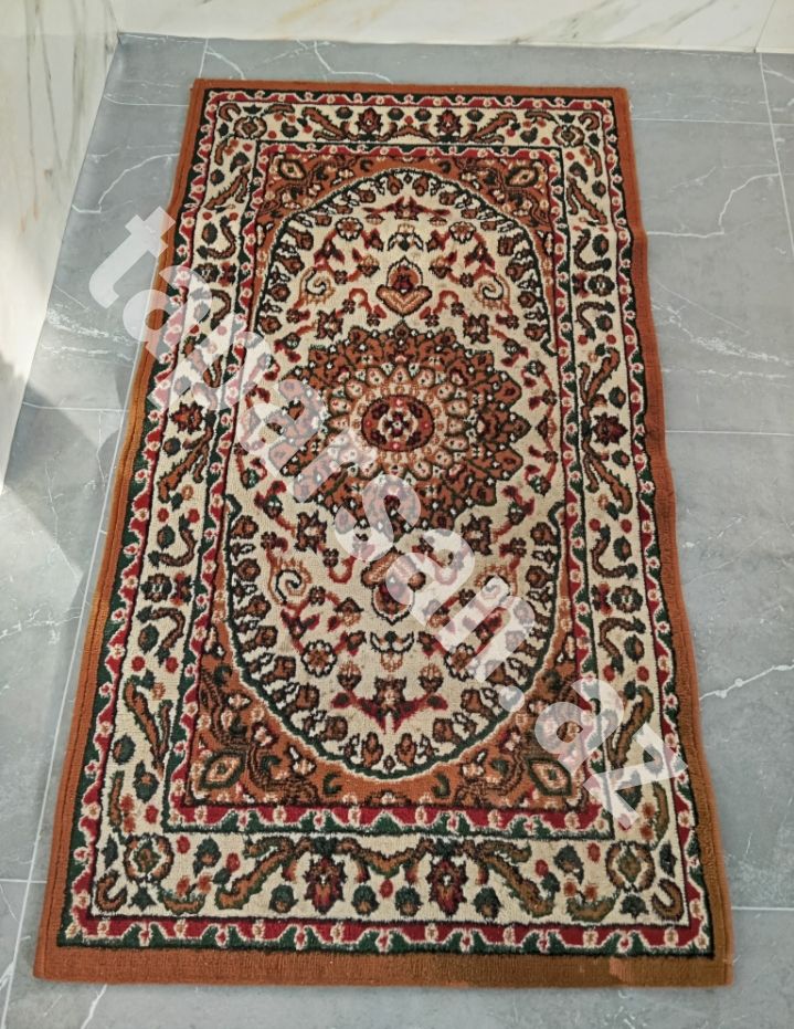 Xalça (0.8×1.50 m)