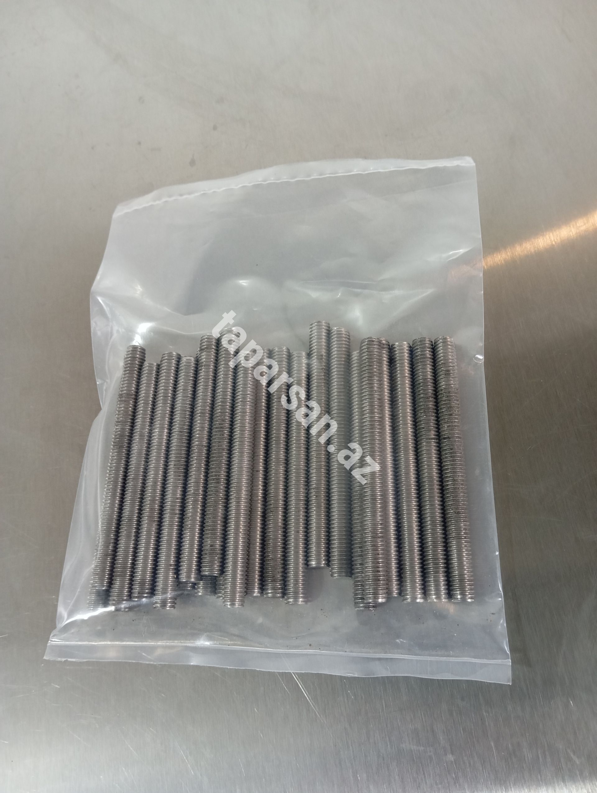 Şpilka metal (M8×85mm)